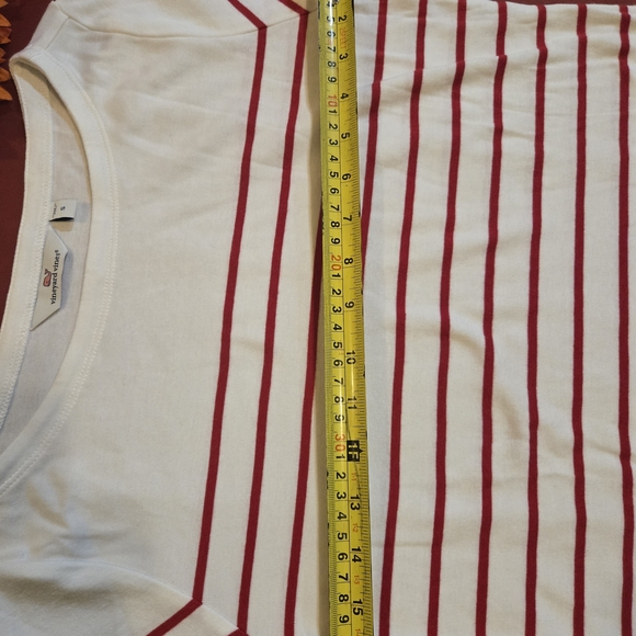 Vineyard Vines Red White Long Sleeved Classic Sweatshirt - Picture 4 of 5